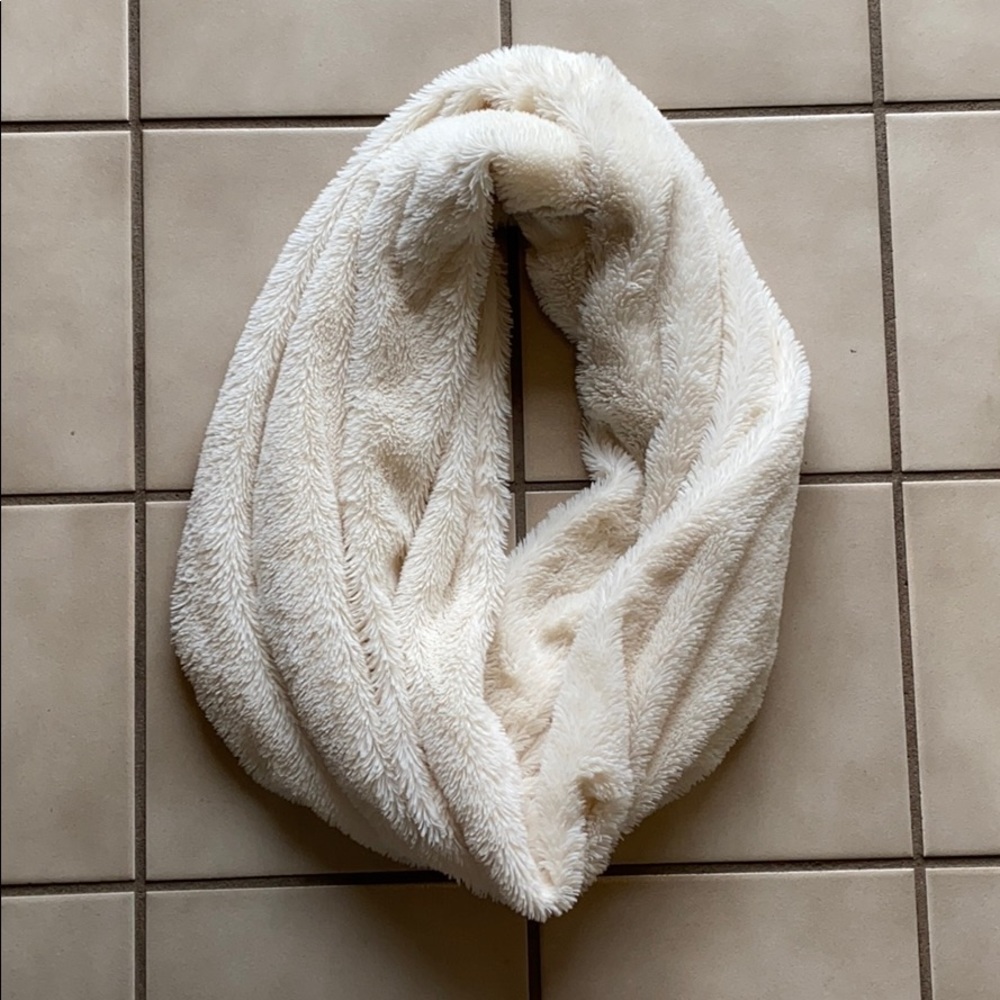 Nordstrom super soft ivory infinity scarf